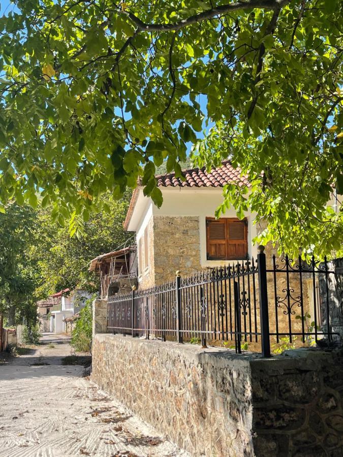 Stymfalia Cozy Village Guesthouse Karteri  Eksteriør bilde